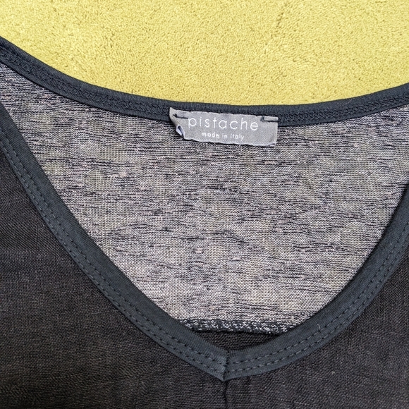 Pistache 100% Linen Top - Picture 4 of 4